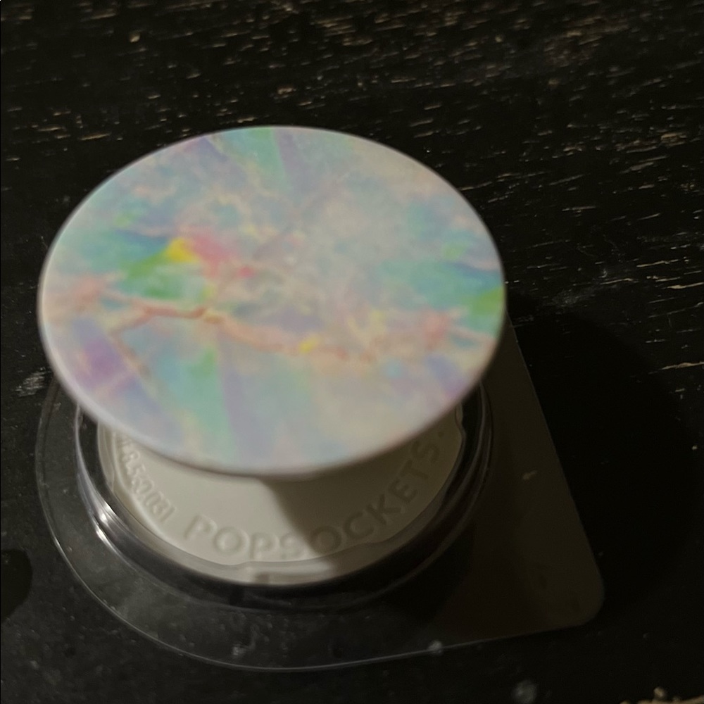 Pop socket